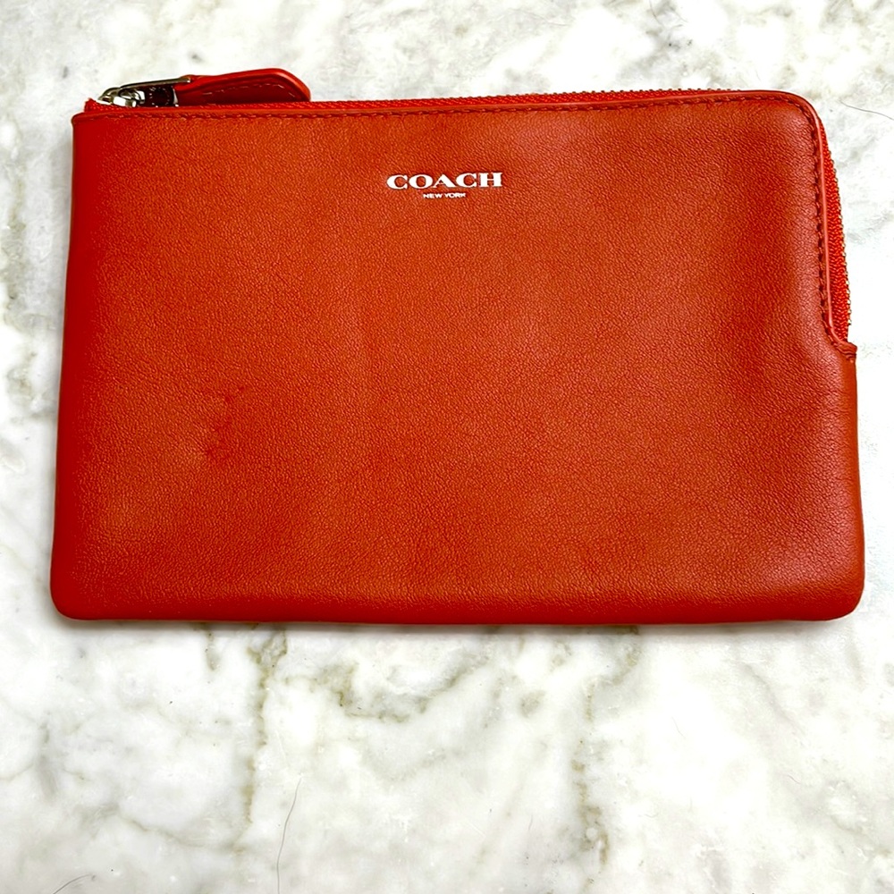 COPY - Coach leather wristlet